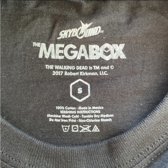 The Walking Dead TWD Men’s Small S Black T-shirt Megabox Exclusive 2017 - Picture 3 of 3